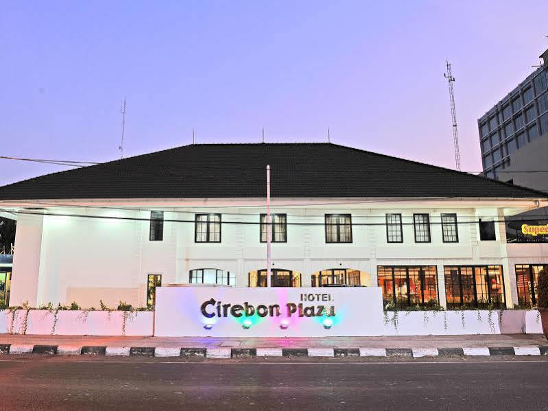 Hotel Cirebon Plaza Buitenkant foto